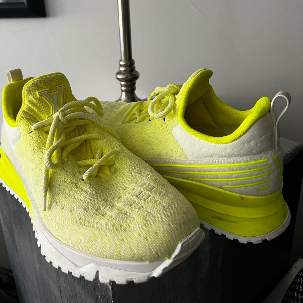 LV VNR neon RARE